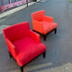 Paires des fauteuils rouge. 