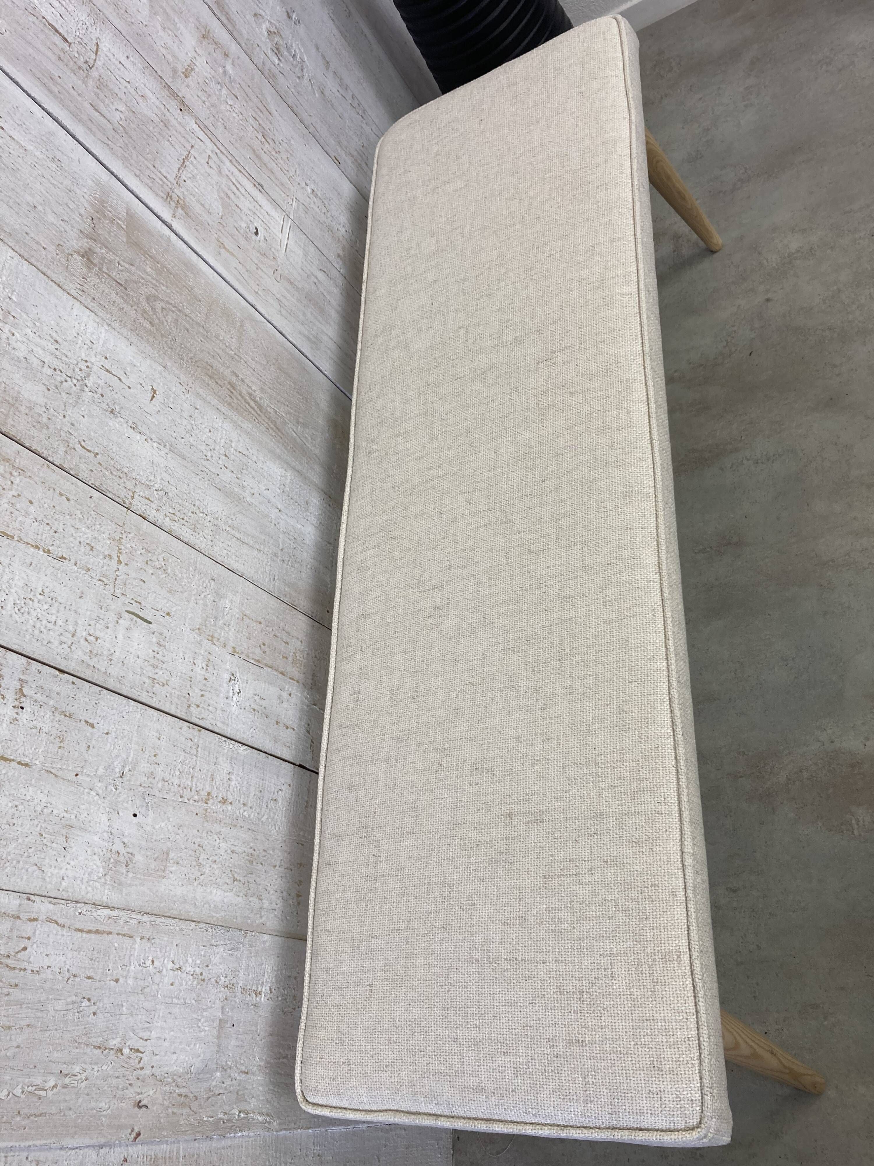 Scandinavian bench