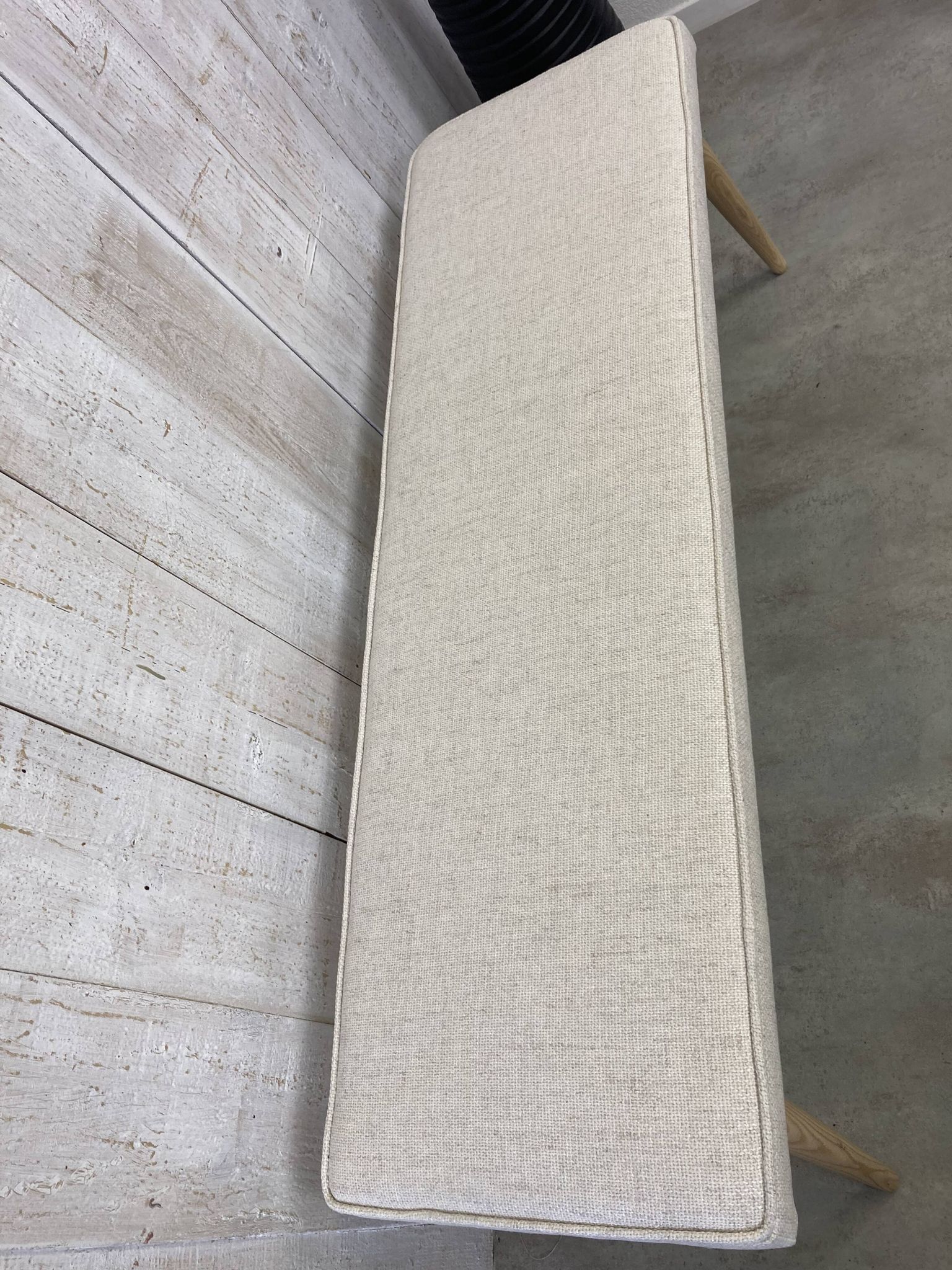 Scandinavian bench