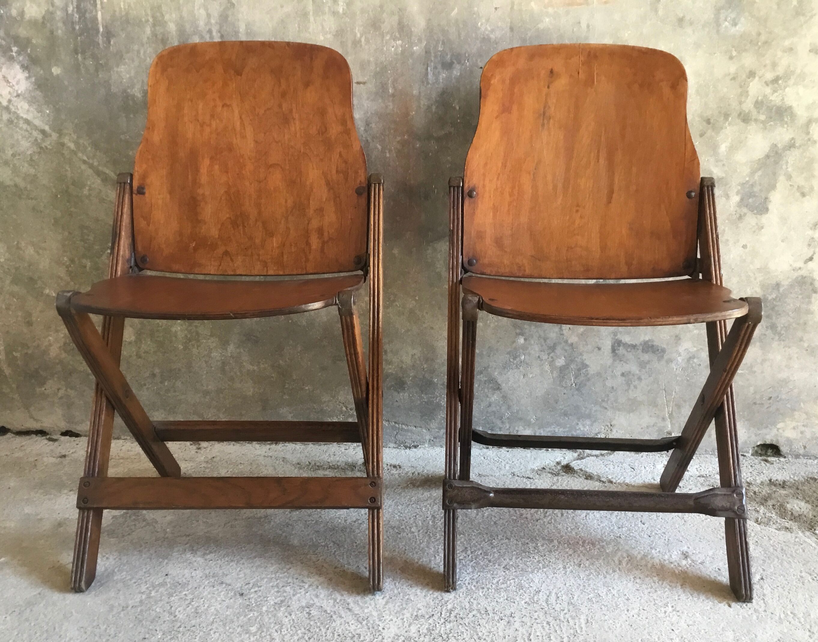 Pair of folding US chairs 2nd World War American Seating co Grand Rapids - 1940