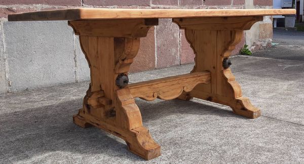Table de monastère en pin massif