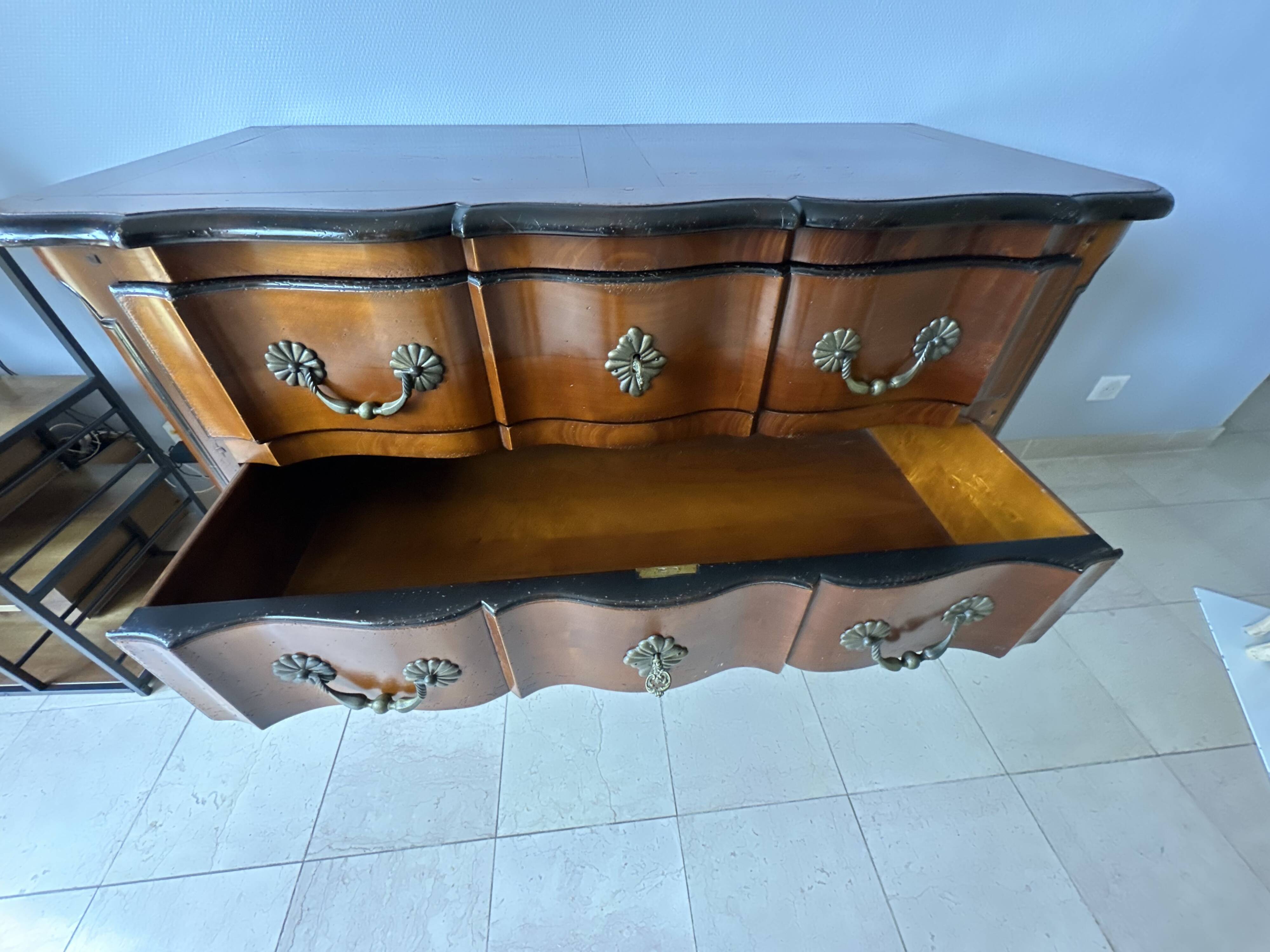 Commode