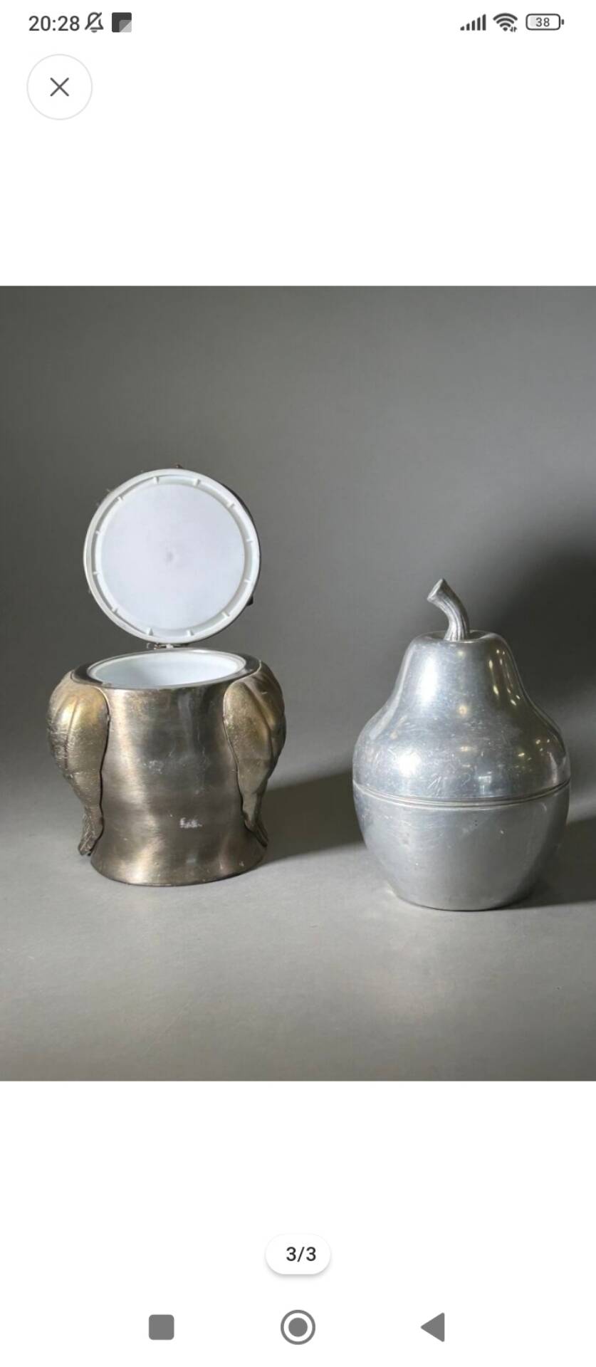 deux seaux à glace en aluminium