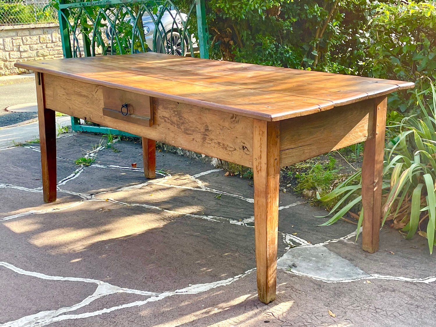 Antique farmhouse table in solid oak, 1900