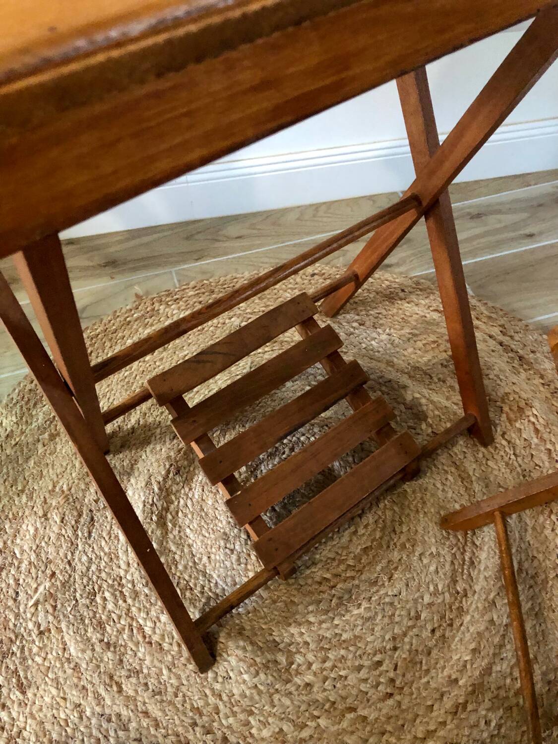 Clerc Pampo children's desk