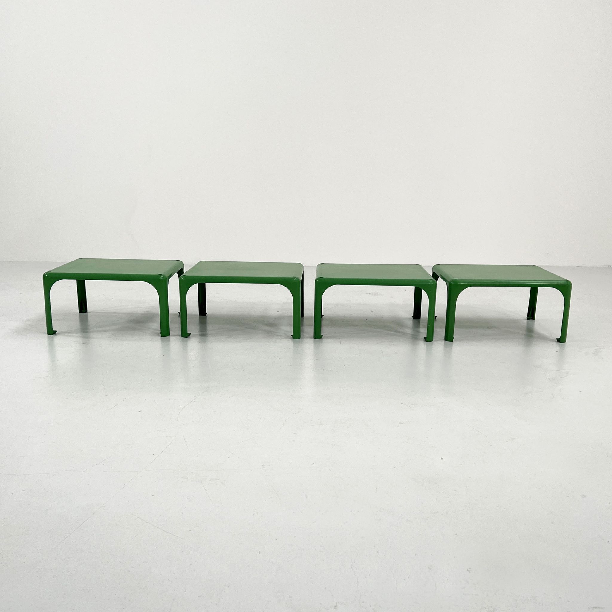 Set of 4 green stackable tables demetrio 45 by vico magistretti for artemide, 1960