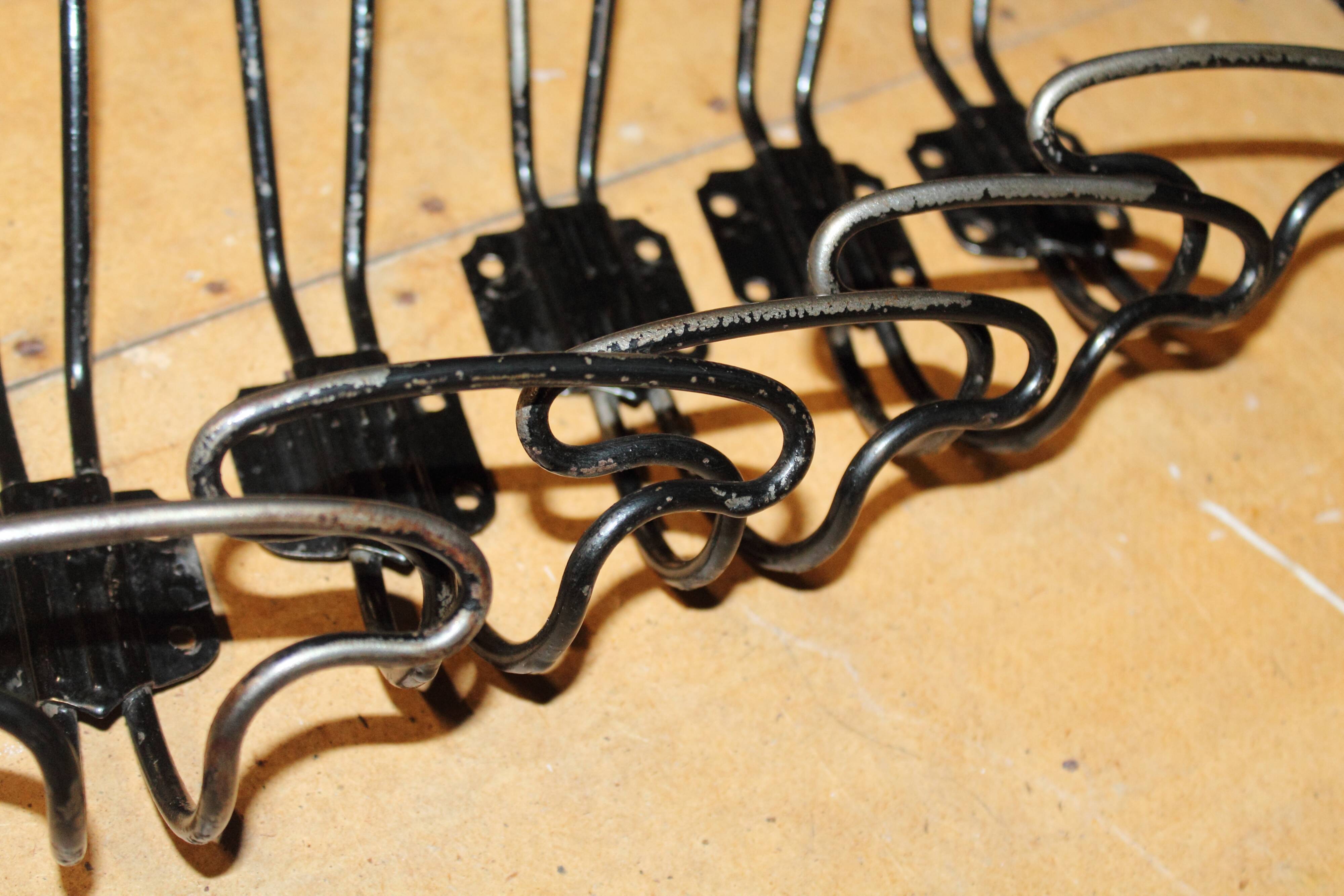 Pack of six hooks