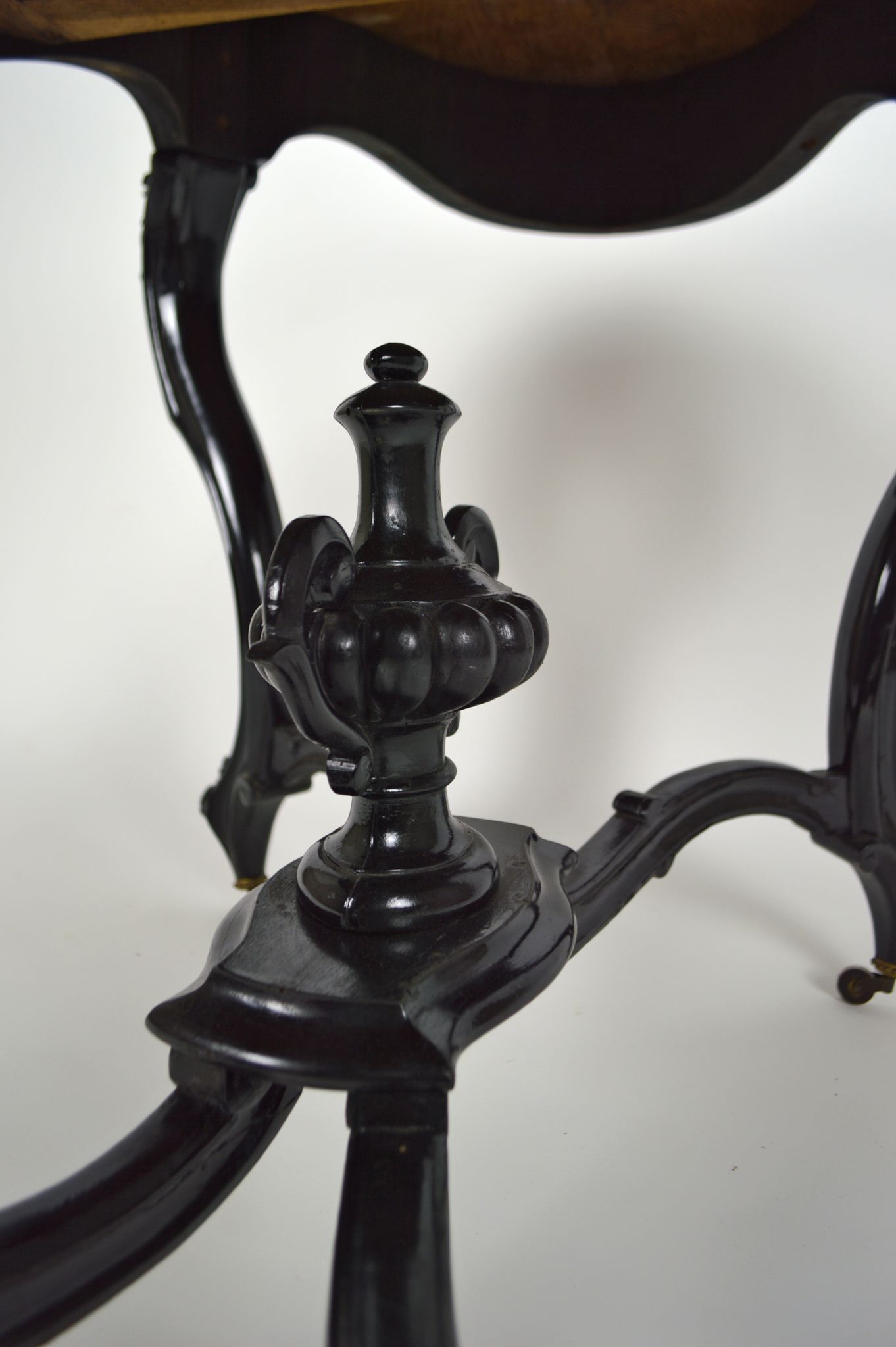 Napoleon III violin table in blackened wood, France, circa 1870