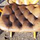 Paire de fauteuils cuir de style chesterfield