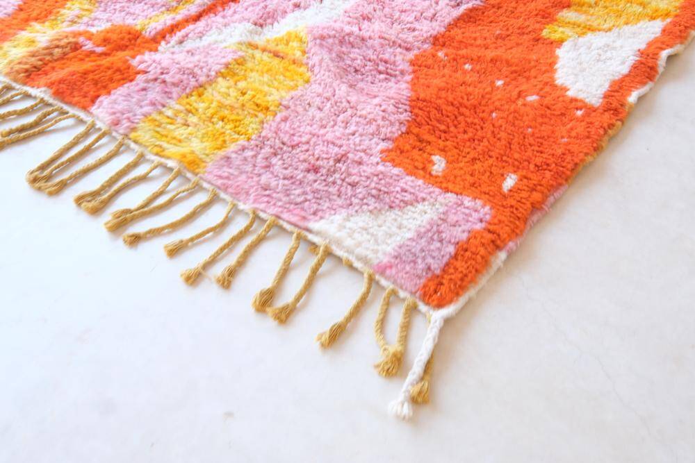 Boujad. tapis marocain rose et orange, 192 x 280 cm