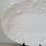 Large serving dish in white Barbotine