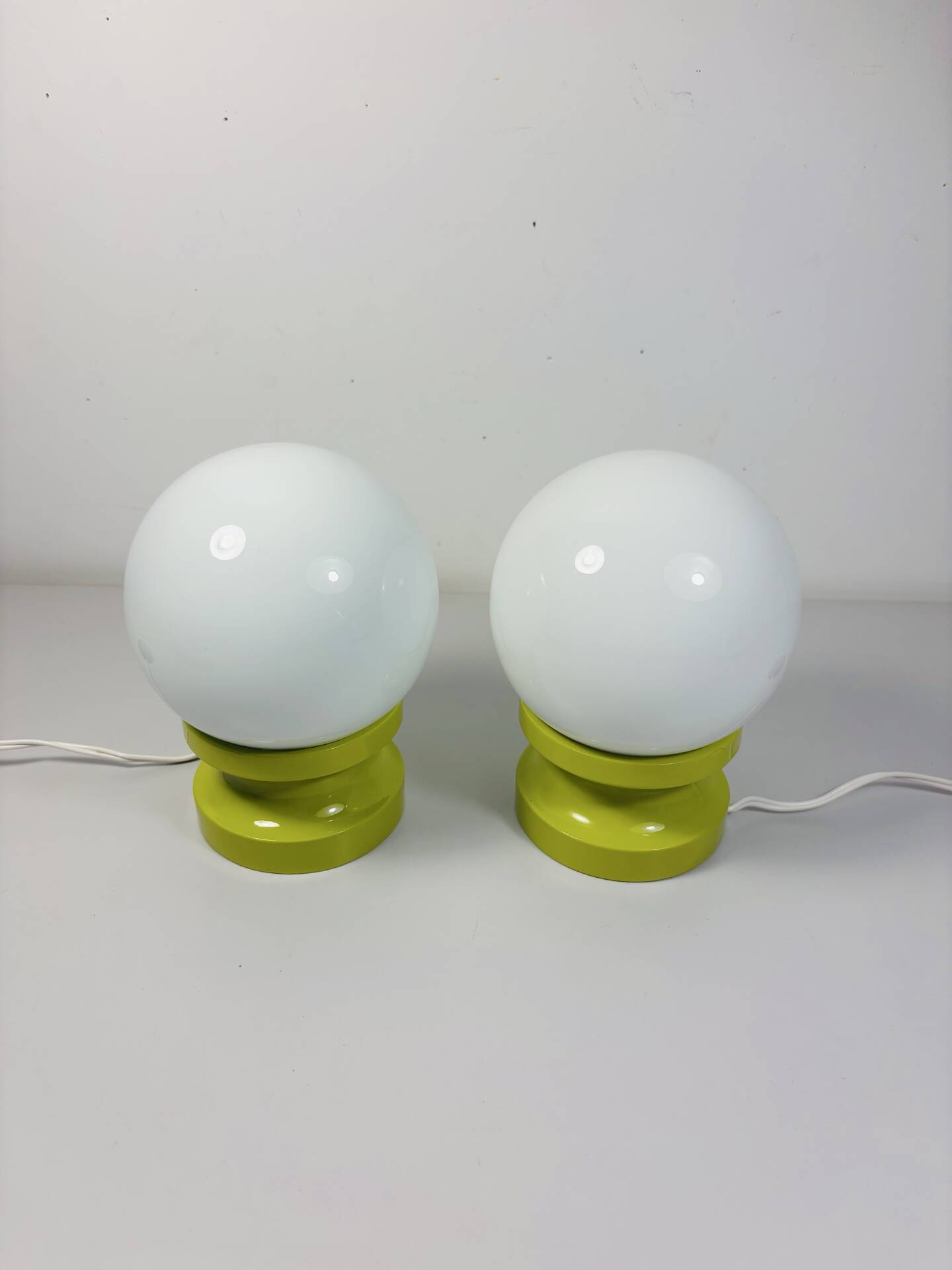 Lot of 2 Oval Table Lamps Wood Space Age Vintage 70s Italy