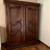 Armoire ancienne rustique sans fond – deux portes moulurées