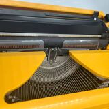 Machine à écrire ERIKA Modèle Daro Jaune Vintage