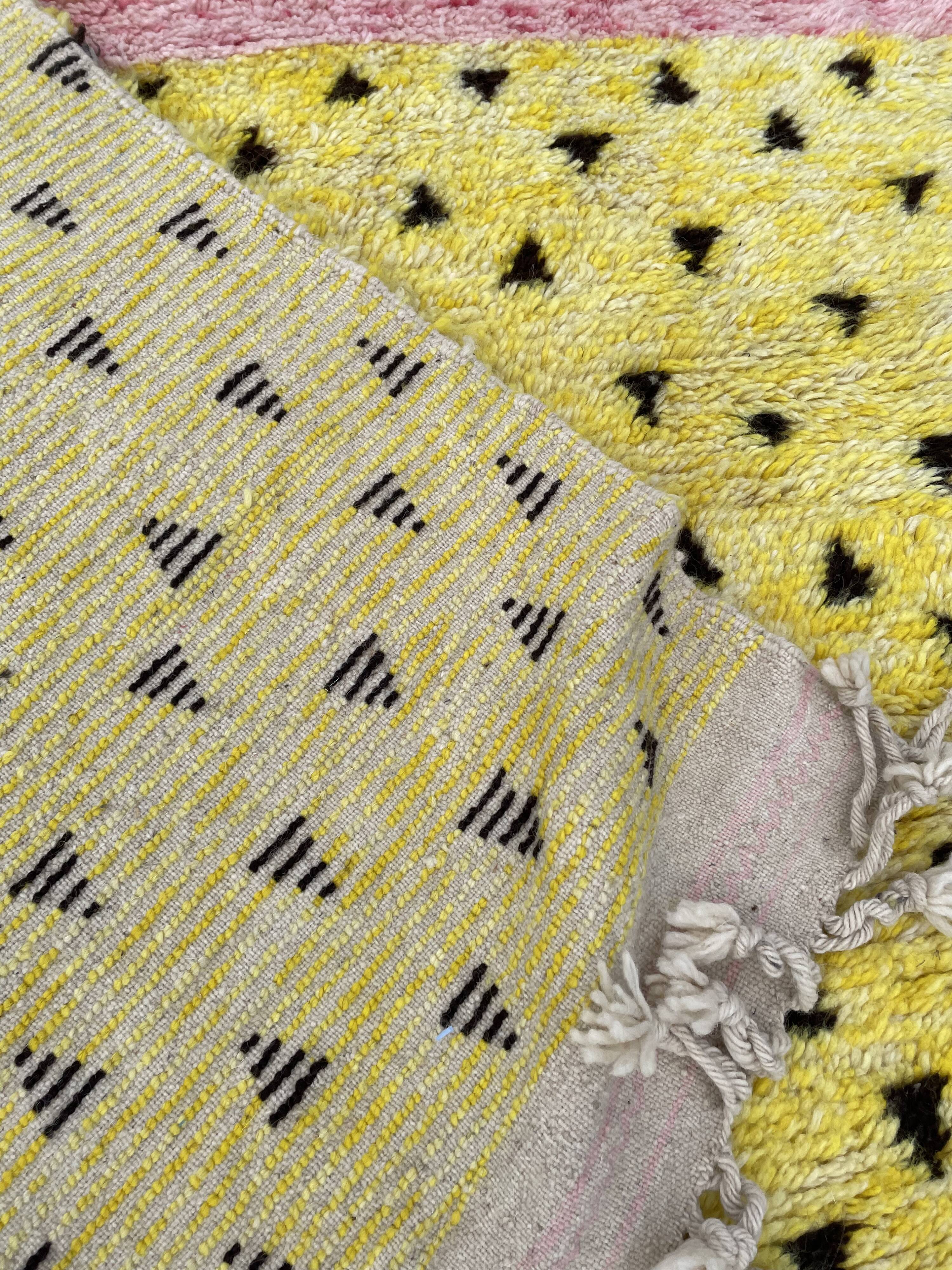 Moroccan carpet 200x290 cm