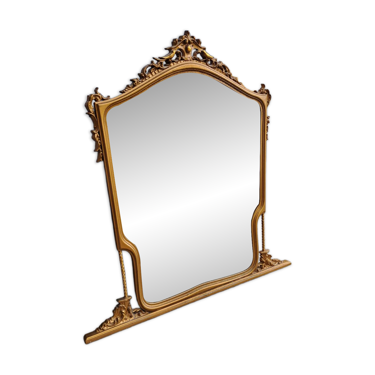 Atypical gold mirror