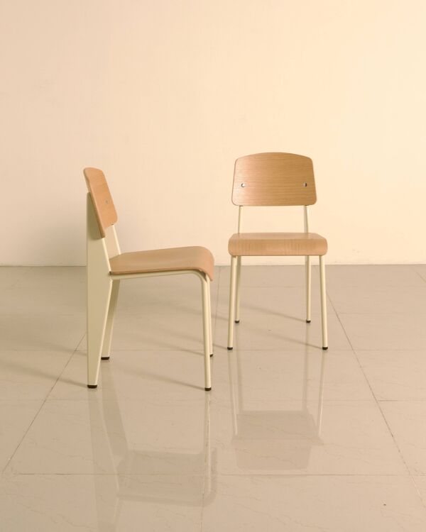 Ensemble de 4 chaises crèmes ''Standard'' par Jean Prouvé pour Vitra 00's