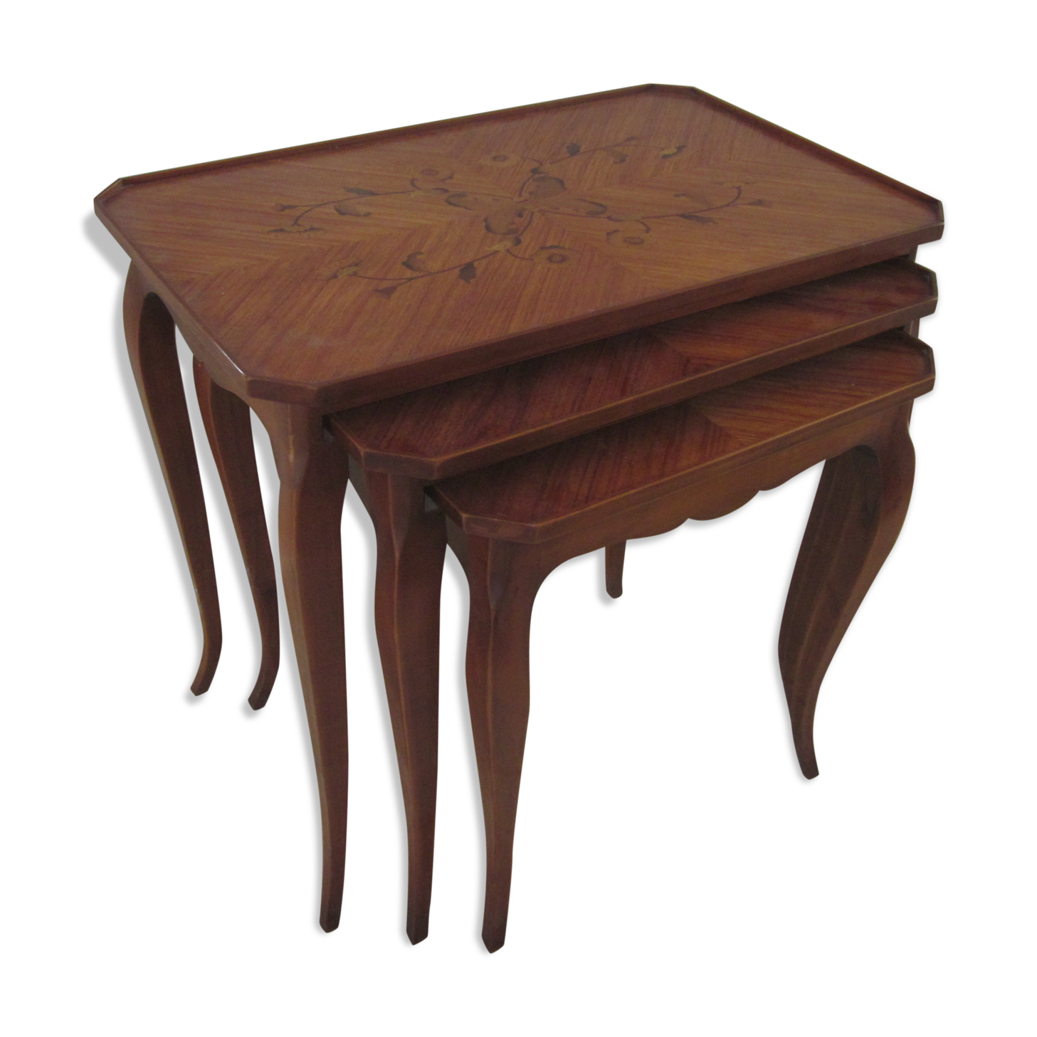 Trundle style tables