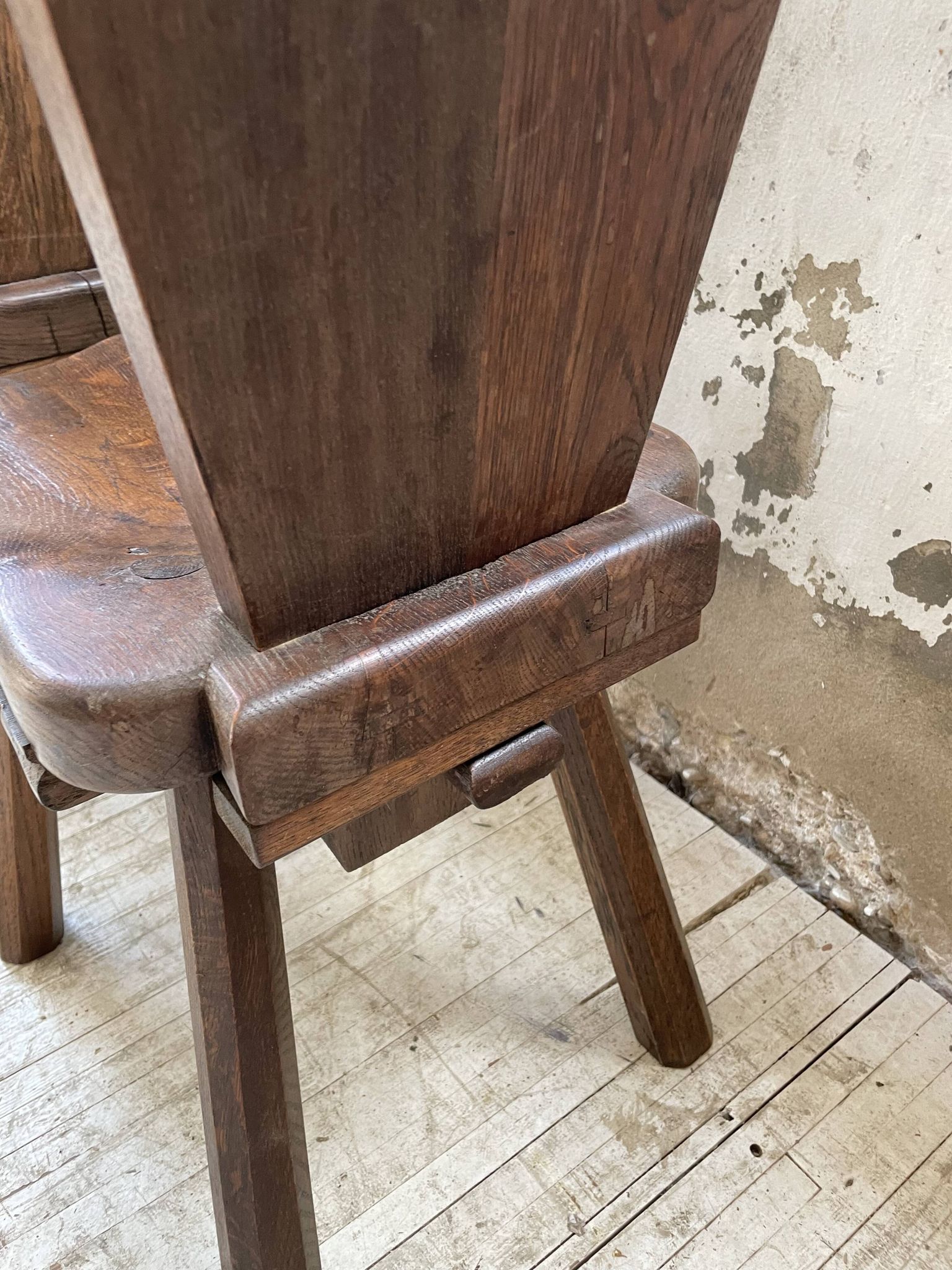Solid oak chairs Savoyard cap popular art