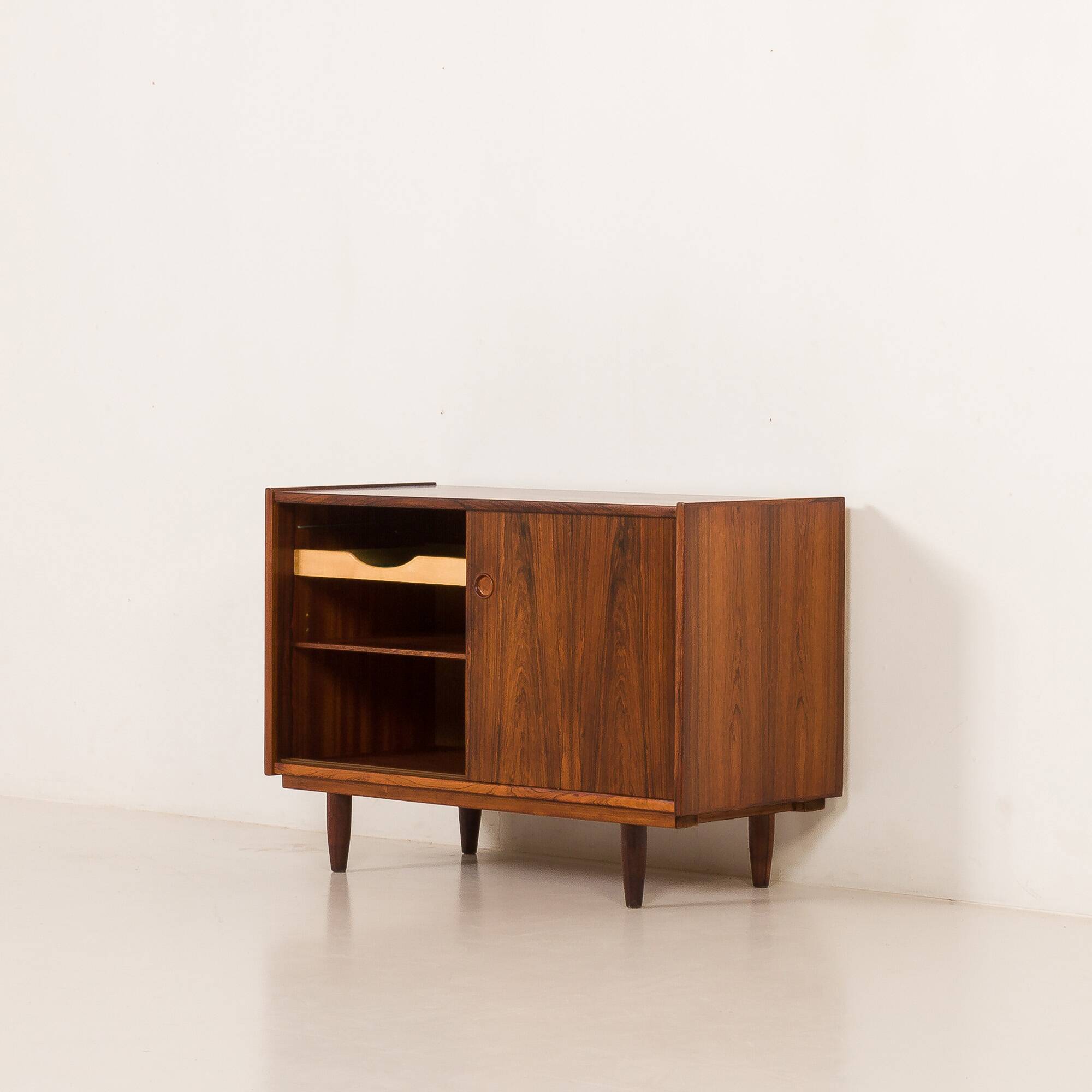 Danish small rosewood sideboard attributed to Hundevad, 1960s