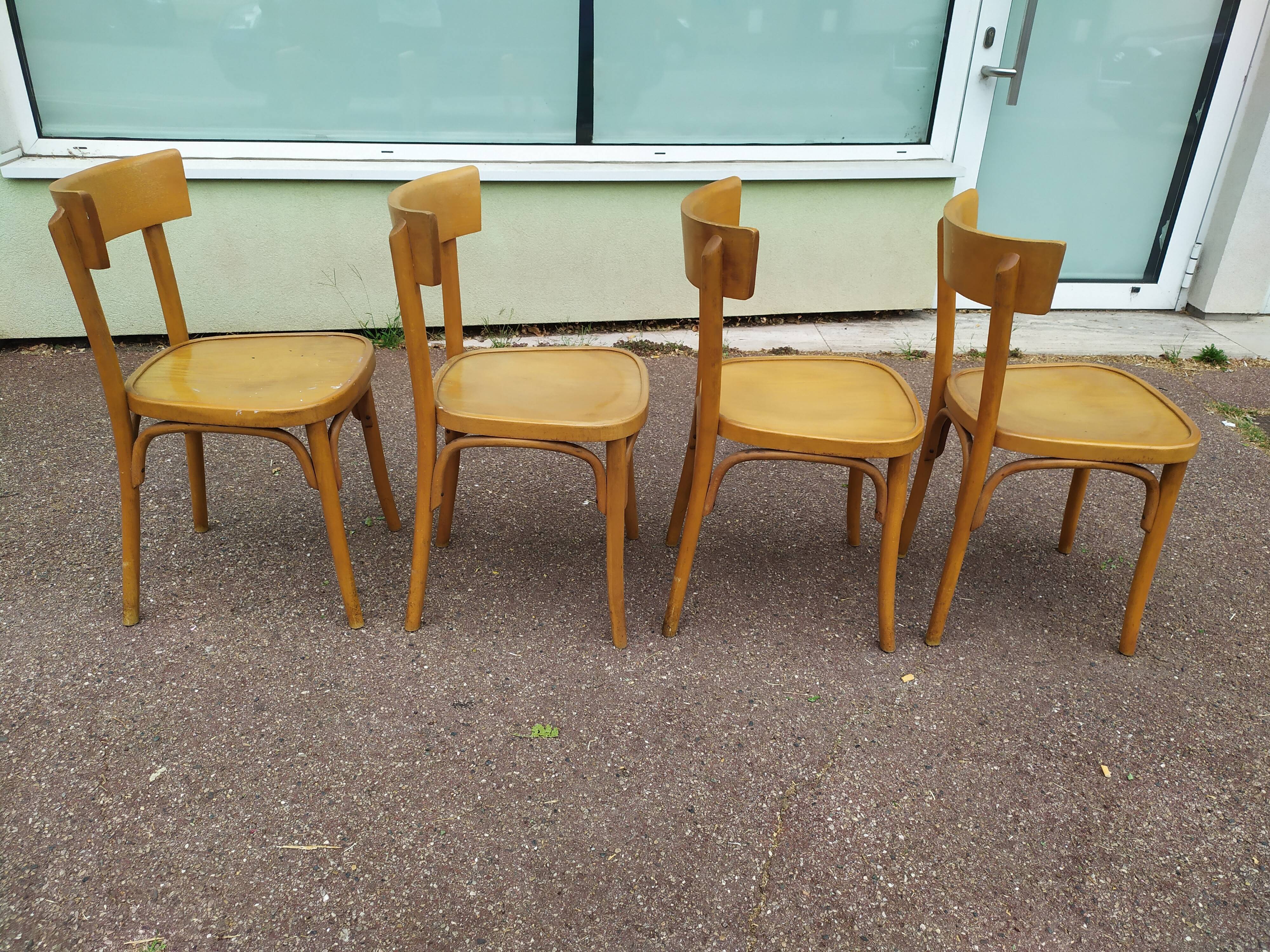 Lot de 4 chaises de bistrot en bois
