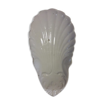 Empty porcelain pocket