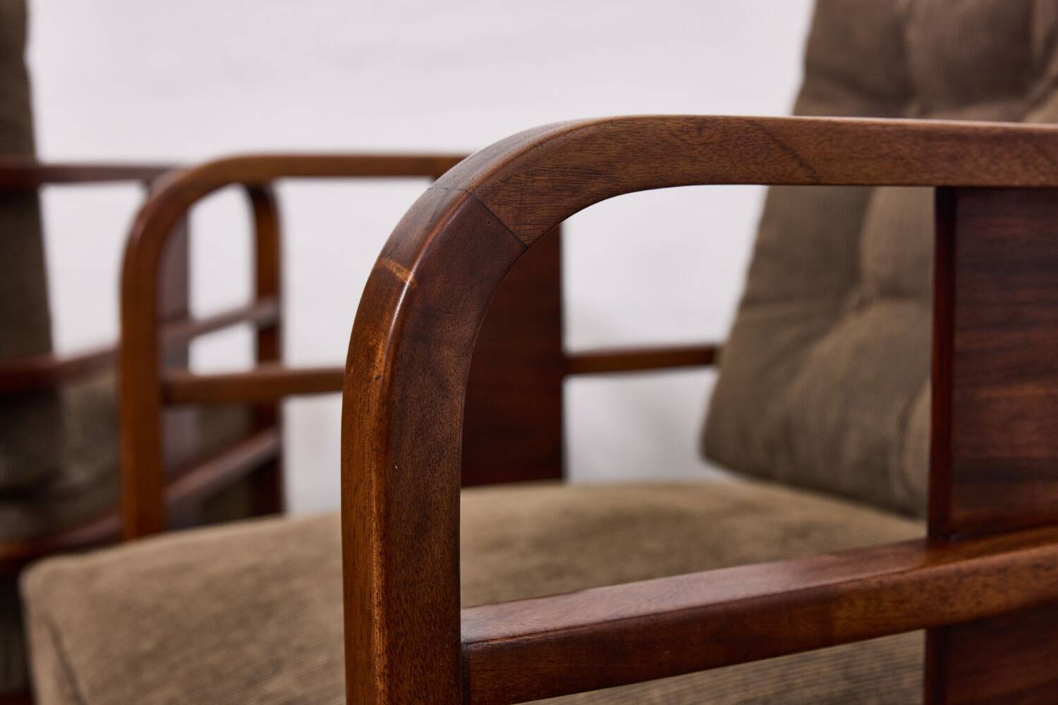 Lajos Kozma, importants fauteuils Art Déco de Budapest Werkstatte, années 1930