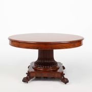 Extendable Antique English Dining Table in Victorian style, ca. 1830