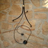 Black metal lamp and brass dore reglable tripod