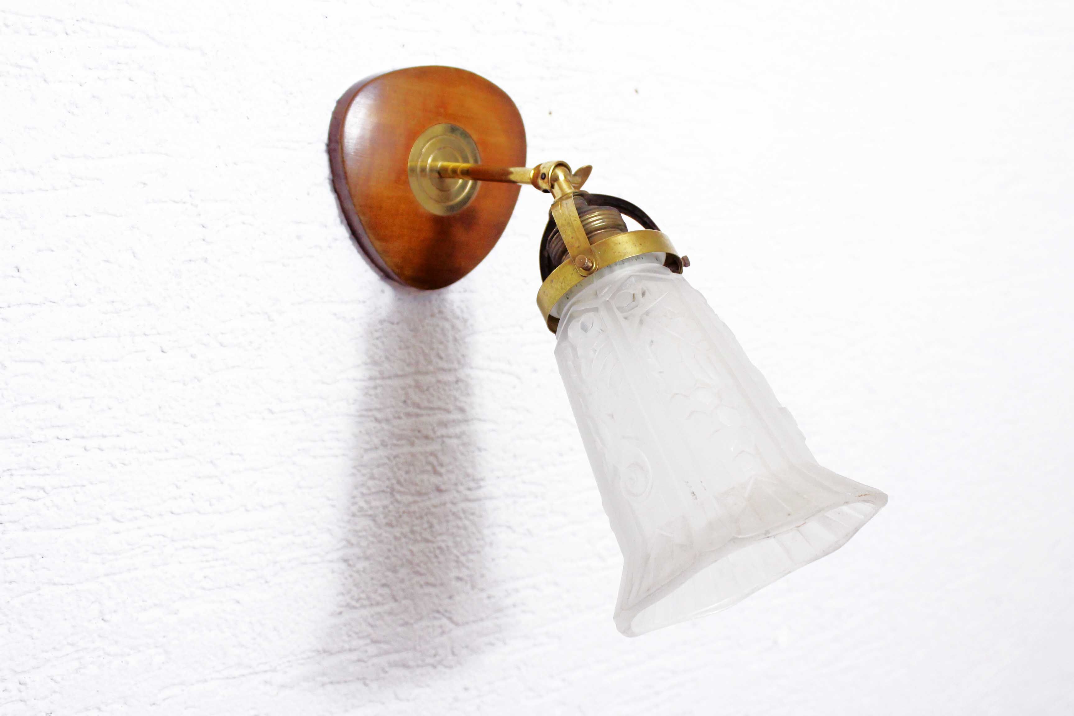 Art deco wall lamp