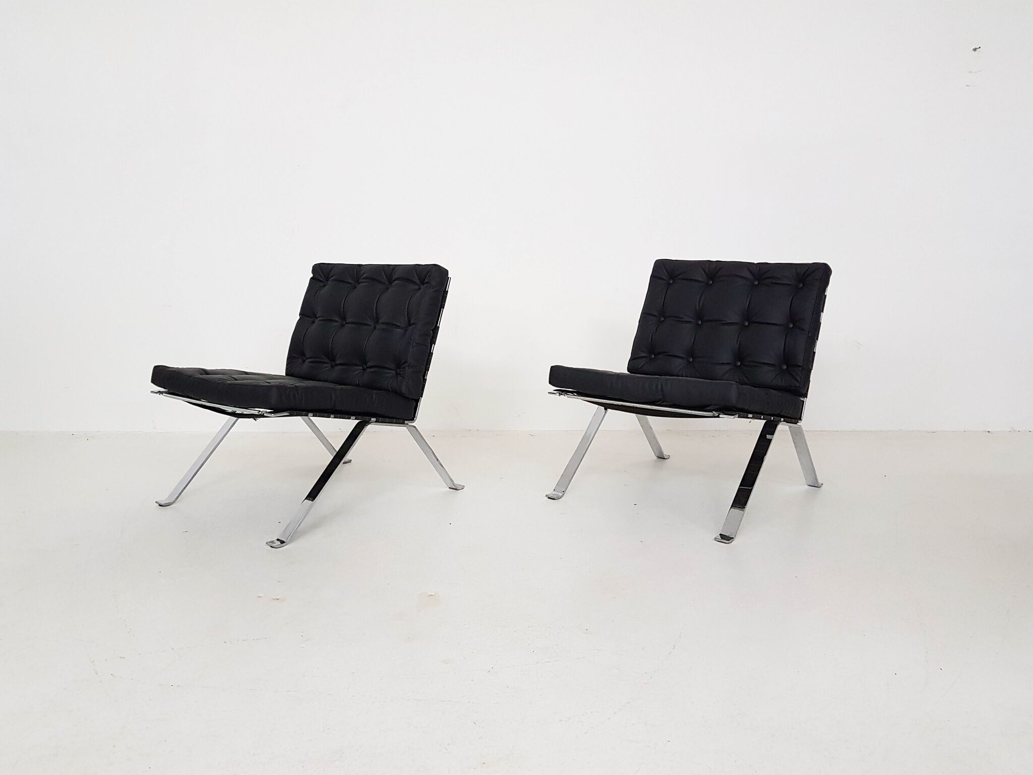 Armchairs model Euro 1600 by Hans Eichenberger for Girsberger