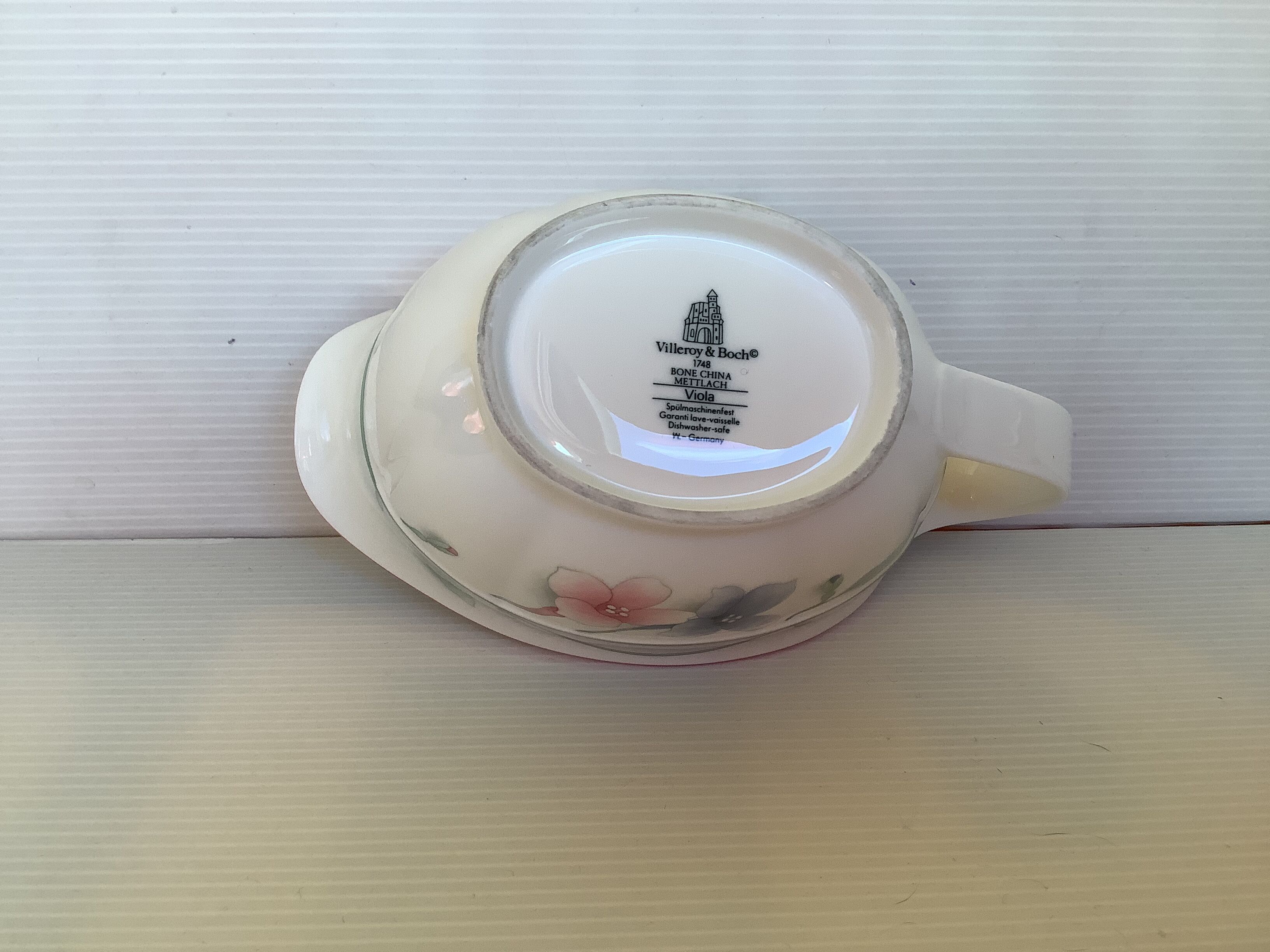 Gravy boat viola villeroy et boch
