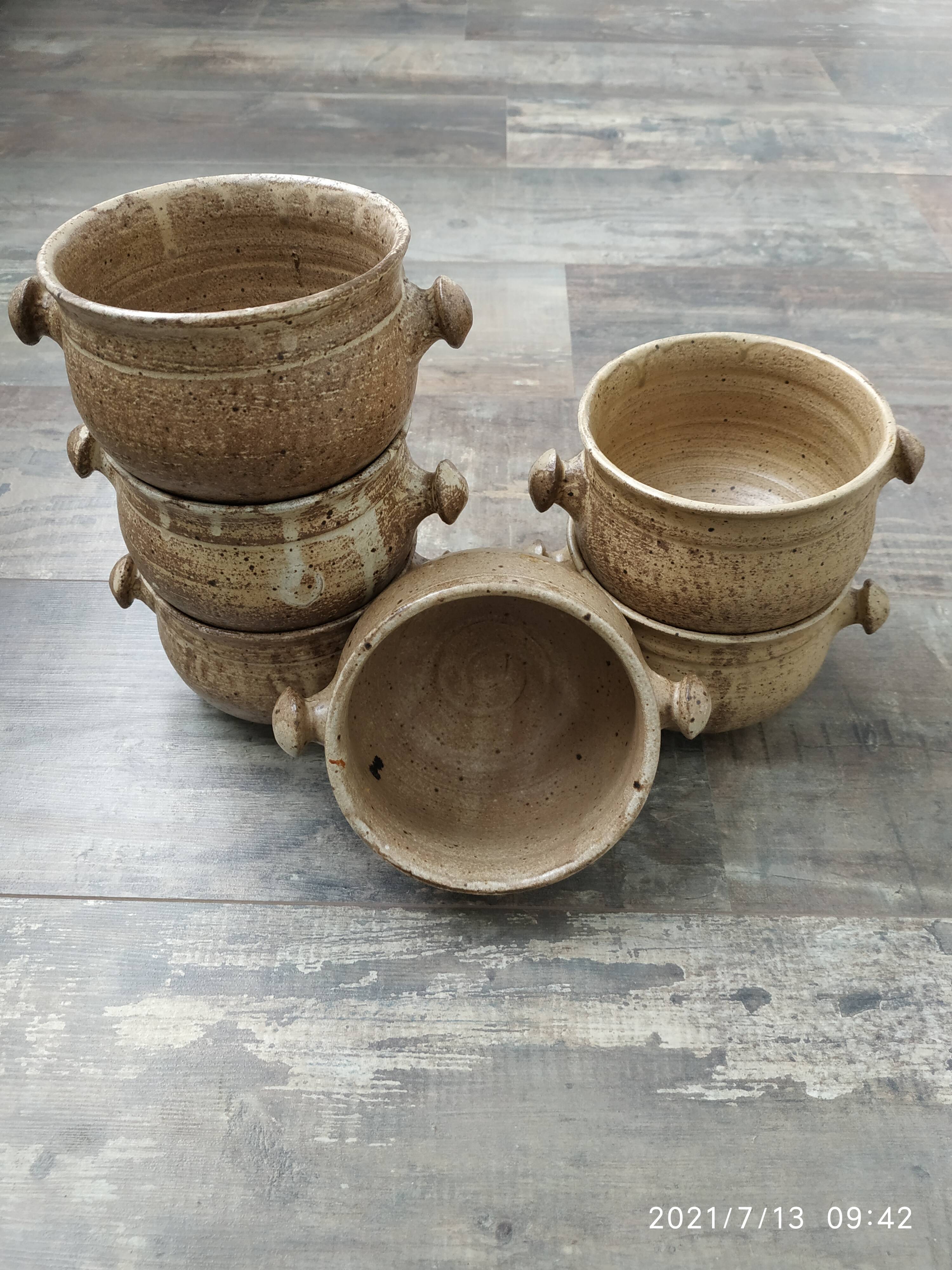 6 Soup bowls
