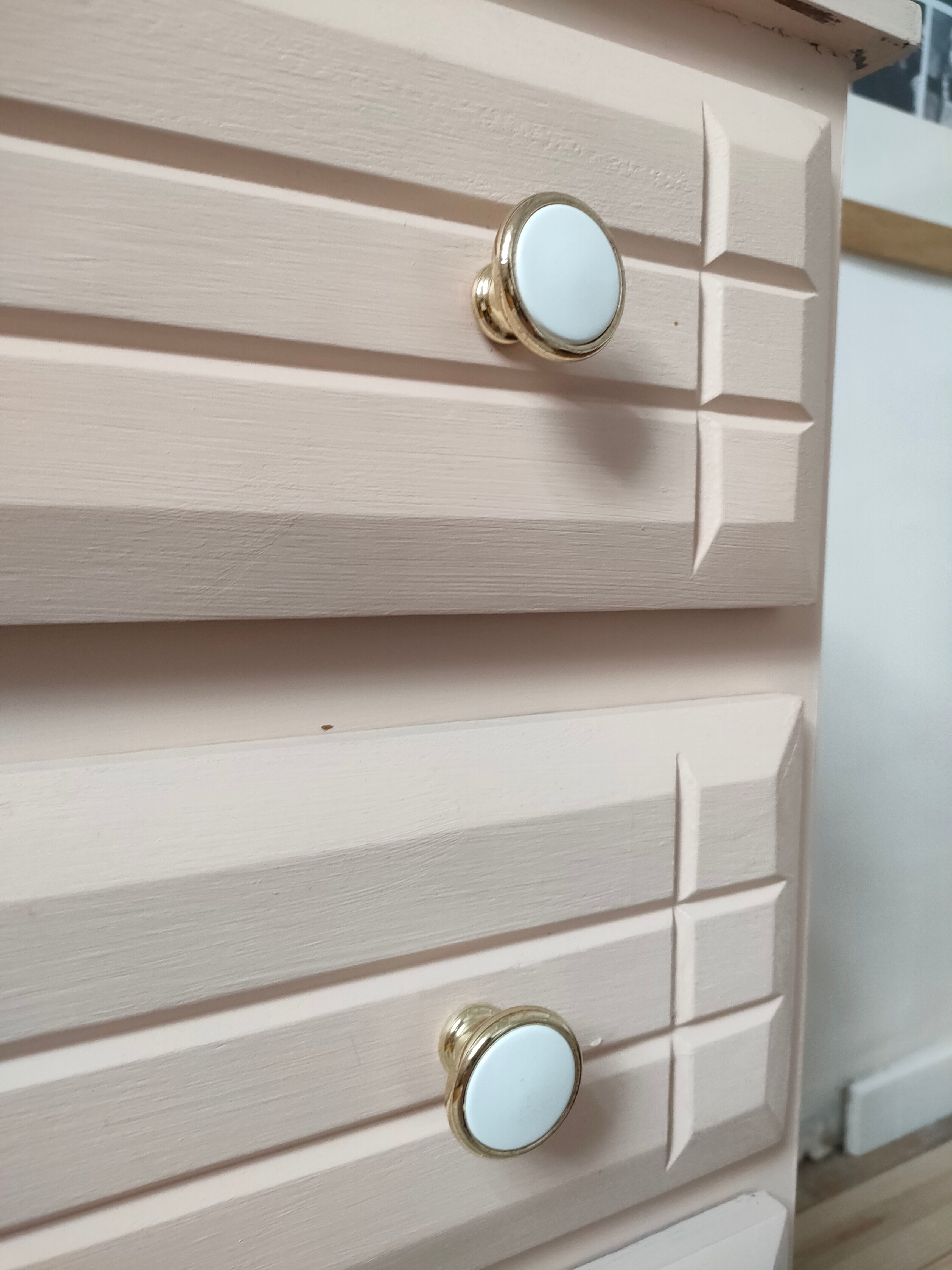Marble chest of drawers
