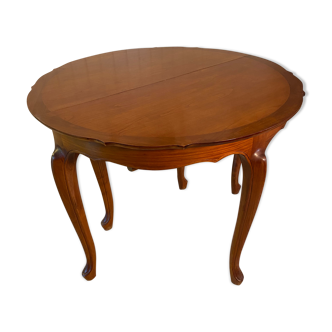Extendable half moon table
