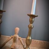 Duo of brass candlesticks 60