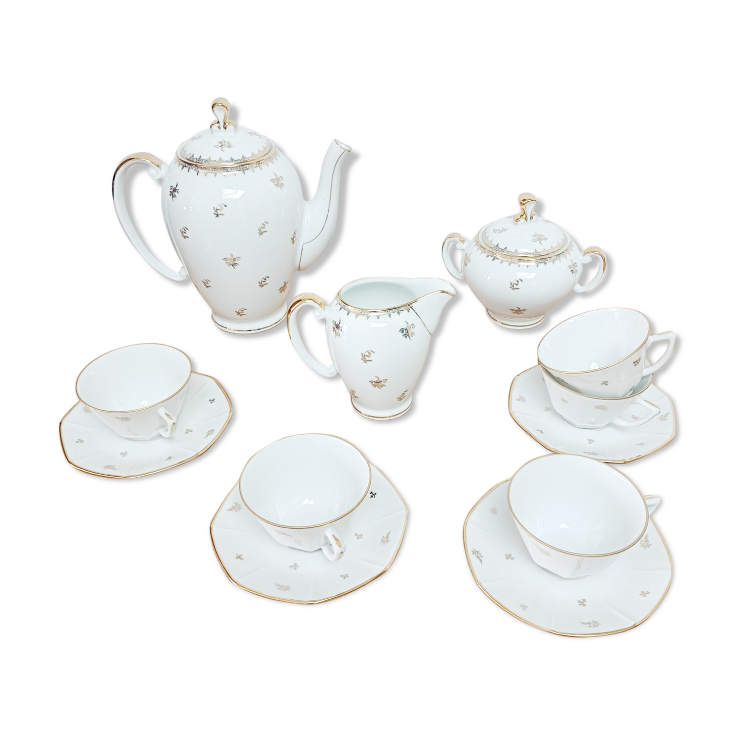 Coffee set in white and gold porcelain