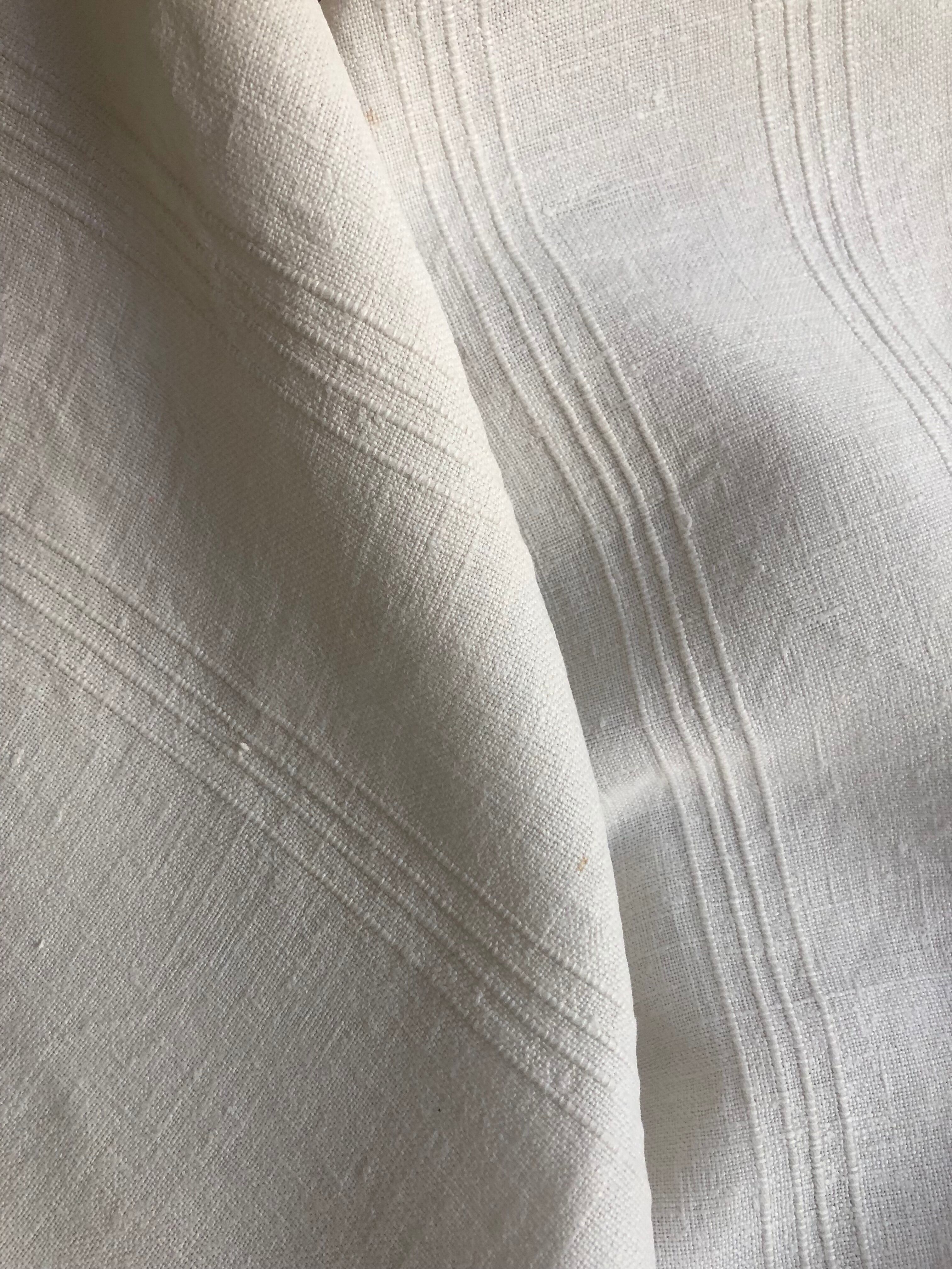 Winegrower's tablecloth, old linen, bedding