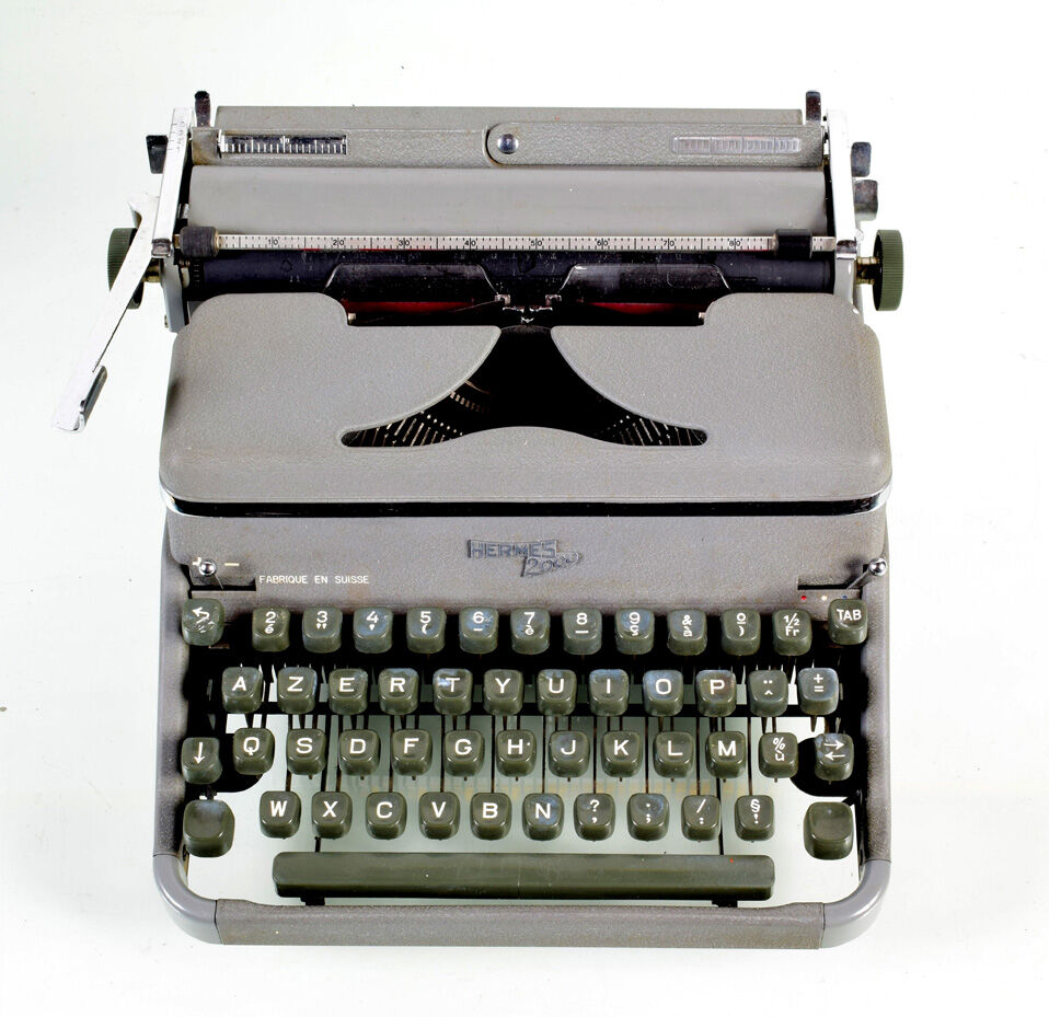 Hermes 2000 typewriter