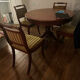 Table ancienne de salle à manger et 4 chaises