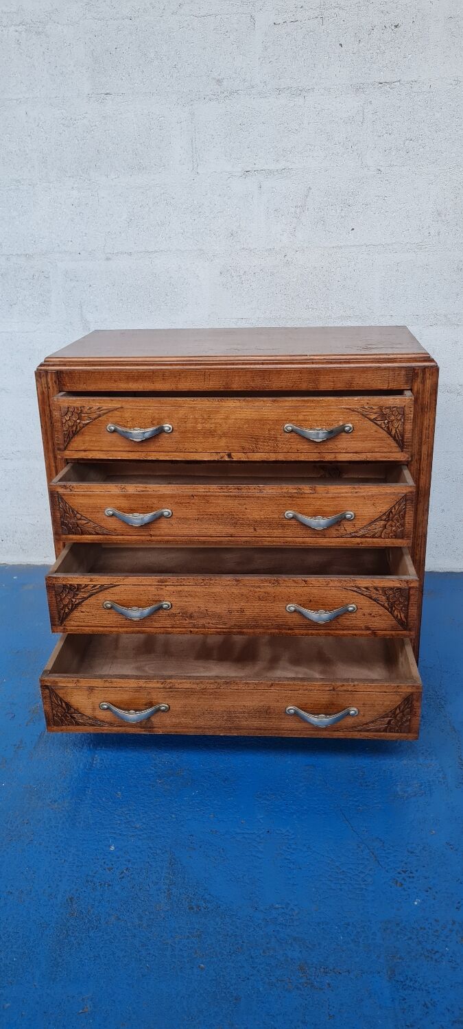 Oak art deco chest of drawers