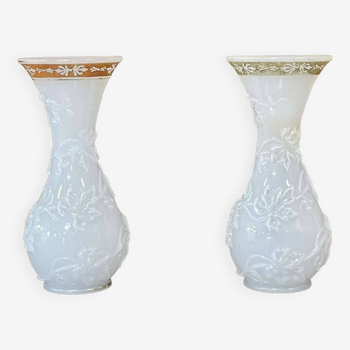 Paire de vases en opaline début XXème