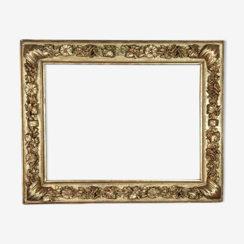 Frame nineteenth century. gilded stucco wood floral decoration in relief 52x42 foliage 42x32 cm