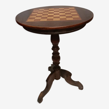 Pedestal table chessboard inlaid old pegs and staples
