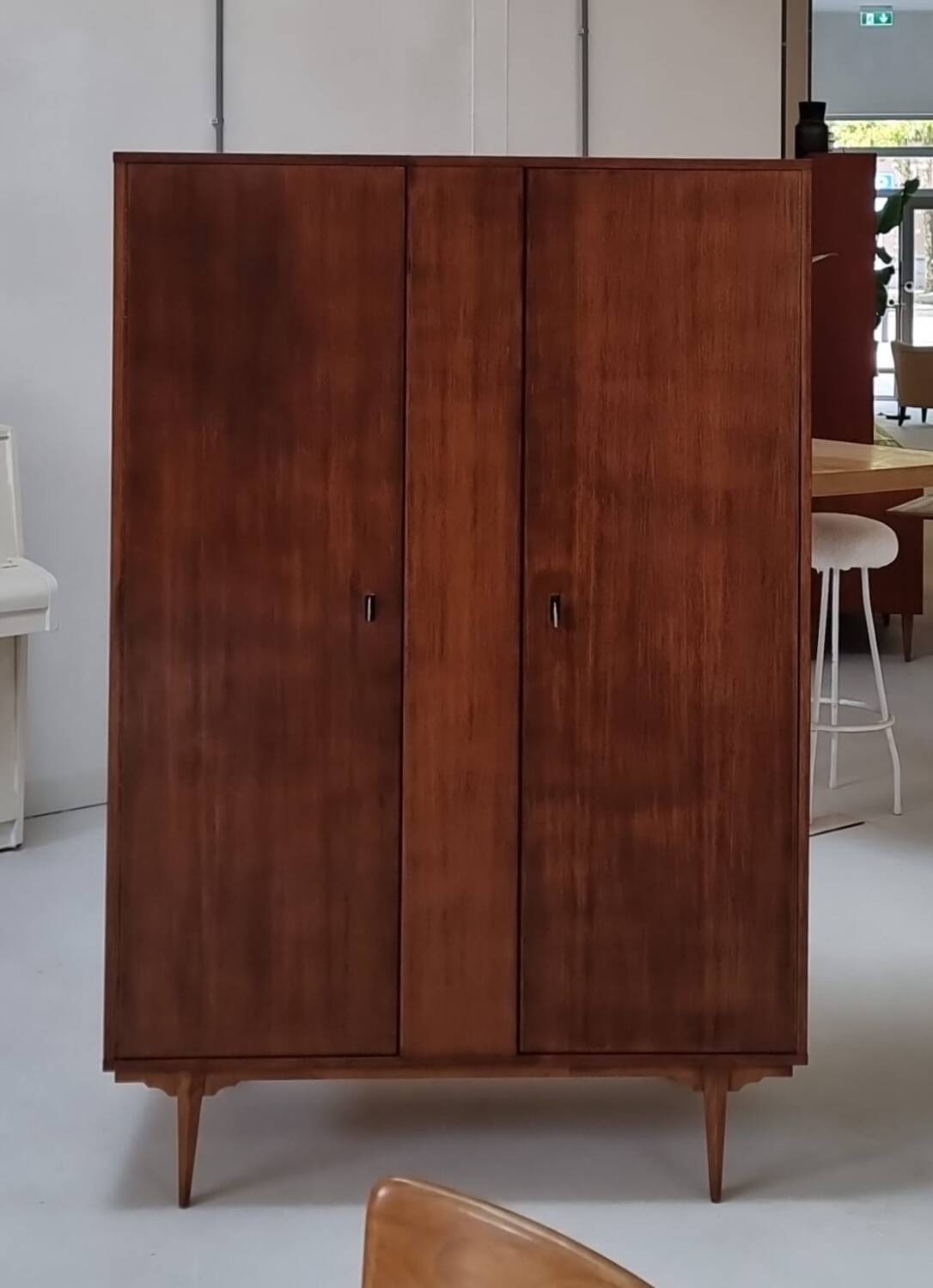 Armoire du milieu du siècle