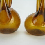 Rare pair of blown pitcher, with trace of pontil. Amber and bubbled glass. The beaks are very thin. 2