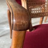 Série de 4 chaises style Louis XV en merisier – cannage et velours bordeaux