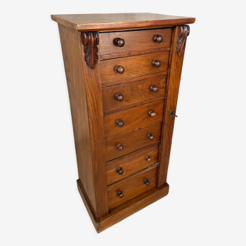 Chiffonier