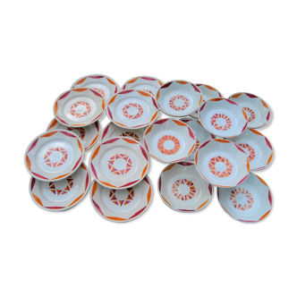 Series of 20 modernist plates Faïencerie de Castres