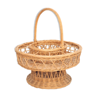 Rattan bar basket